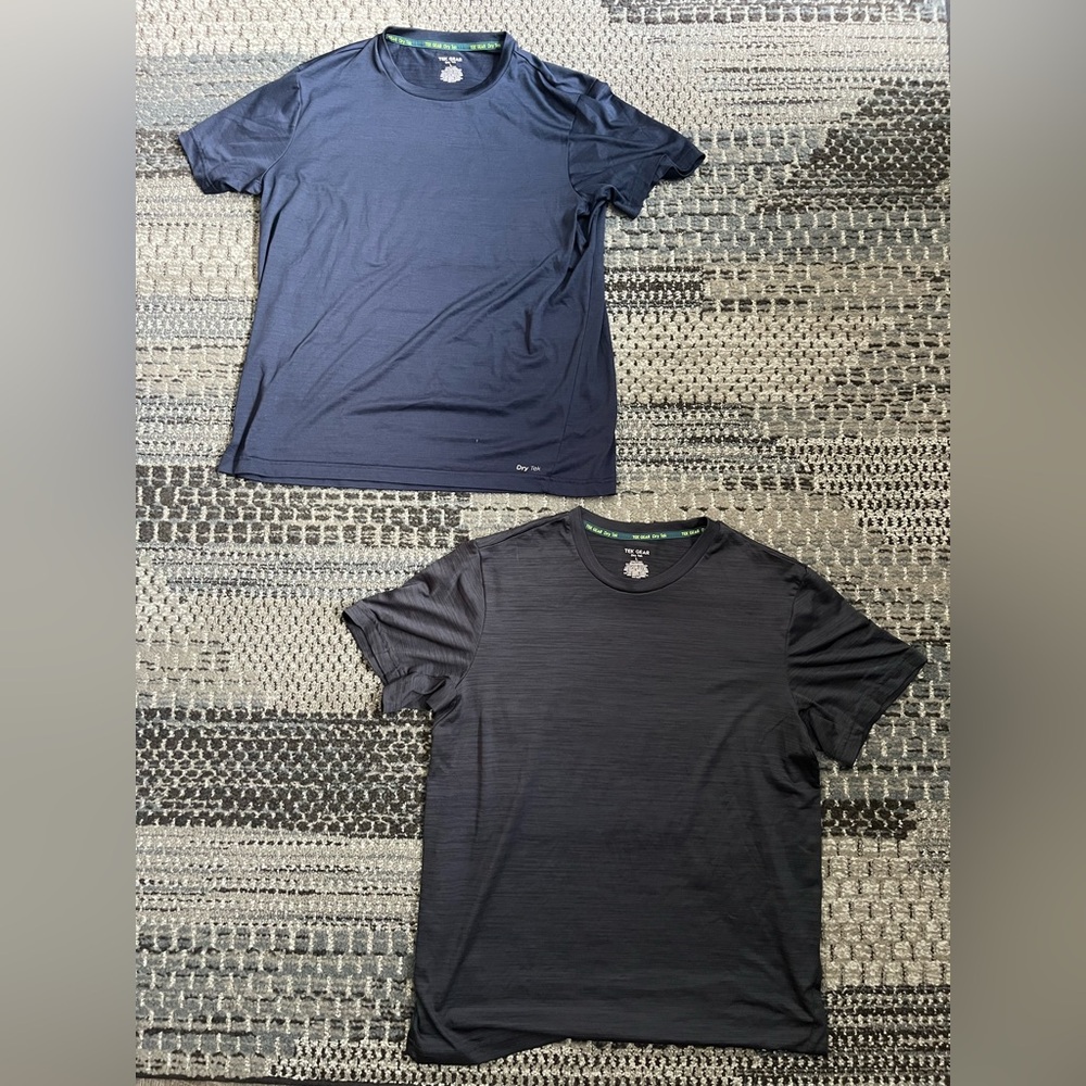 💦 Two (2) Men’s Tek Gear Dry Gear Athletic T Shirts, Size Large, Navy and Black